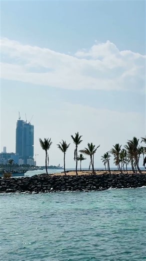 Tropical Island Waves for Pure Calm