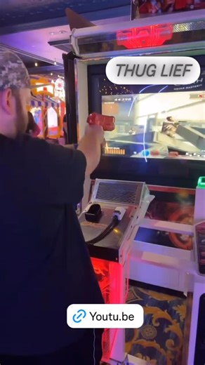 Matthew Carlson aka Flowkey on Instagram