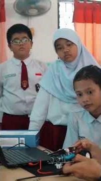 Implementasi Pembelajaran Robotik Menggunakan AlphaPi Buggy di SDN Pulo 07 Pagi