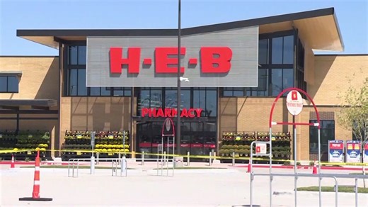 Neighbors concerned with traffic impact at proposed Dallas H-E-B site