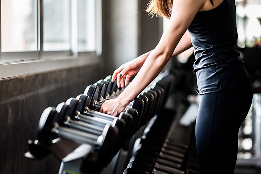 Experts Say Eating This Much Protein Every Day Can Help You Lose Fat And Build Muscle