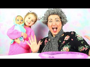 Baby Born Surprise: Bathtub Surprise by Ruby and Bonnie