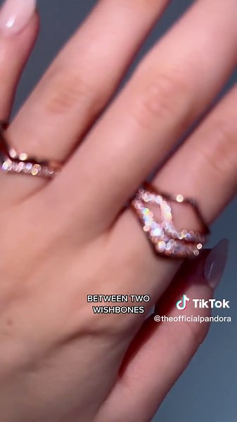 Styling the Sparkling Wave Ring | Pandora Jewellery 2023