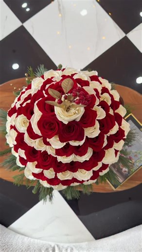 We’re ready for Christmas 🎶🎄 ❄️ ⛄️ . Our favorite holiday has officially arrived and we’re thrilled for all the cutest Christmas flowers, glitter ✨ and good spirits 🥰 . . . #christmas #christmasiscoming #christmasseason #christmasdecorations #christmasdecor #christmasflowers #holiday #flowers #florist #flowershop #houstonflorist #floristry #houstonflowerdelivery #flowerstagram #houstonflowers #flowerlovers #flower | BLOOM and BOX