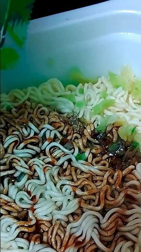 【定番】ロングセラー商品！マルちゃん（東洋水産）ごつ盛りソース焼きそばを作って食べてみた！【ソース焼きそば】#マルちゃん #即席麺 #カップ麺#東洋水産