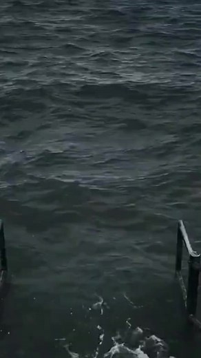 1.6M views · 10K reactions | lệch 1 phát là biết sai liền à | Góc Nhỏ Review 1 | Facebook