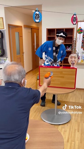 射的ゲームで楽しむ夏祭りのレクリエーション