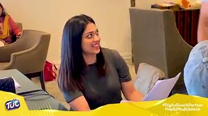 #TUCMoments | No one can resist that smile! Sanam Jung keeps it light in this exclusive HUM Awards 2019 sneak peak, brought to you by TUC! #HUMAwards2019 #DigitalSnackPartner #HalkiPhulkiBhook #TUCPakistan | TUC Pakistan