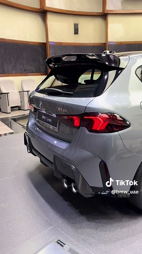 BMW M135 xDrive MPP SKYScraper Grey Metallic Overview