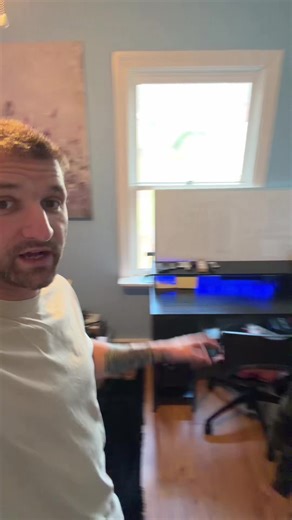 Really nice computer table!