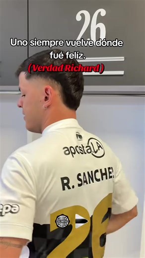 Richard Sánchez Regresa a Olimpia: Un Momento Emotivo