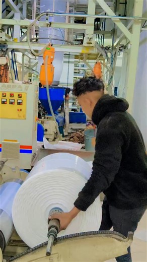 Sameer Saini on Instagram: "New trending reels 👩‍❤️‍👨#trendingposts😍♥️♥️ #trending #baddi📍 #x__seenu__0008"