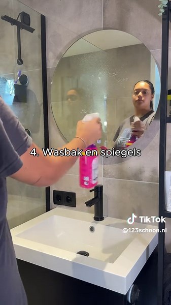 Wat staat er op jouw wekelijkse schoonmaaklijstje? 👀 #SchoonmaakRoutine #CleanTok #Schoonmaaktips #FrisHuis