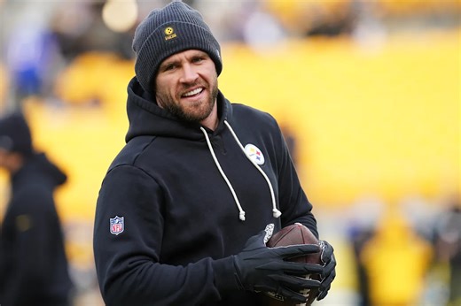 Steelers LB TJ Watt has surgery to repair a partially collapsed lung caused by a dry-needling issue