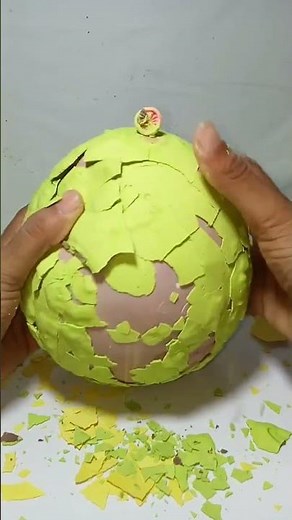 Plaster Balloon Cracking – Relaxing White Noise 🎶 #satisfying #shorts