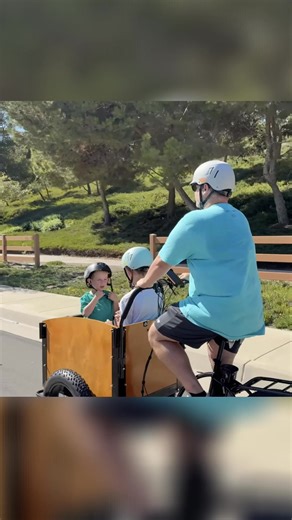 This parent shares how much their kids enjoy riding face-to-face on their unique bike. It's a different style than a rickshaw, perfect for family fun. It fits three kids with harnesses, though four might be pushing it! #familybike #kidsactivities #bikefun #parentinghacks | Sixthreezero Bicycle Co.