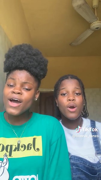 Heartwarming 'Talking to the Moon' Bruno Mars Cover