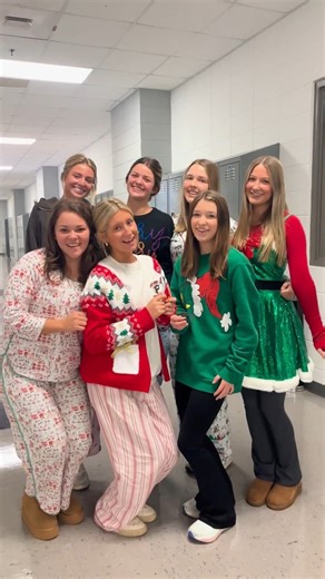 Merry Christmas from FPD 🎄✨ We celebrate the birth of Jesus, our greatest gift, and the joy, hope, and peace He brings to our community. ❤️ | First Presbyterian Day School