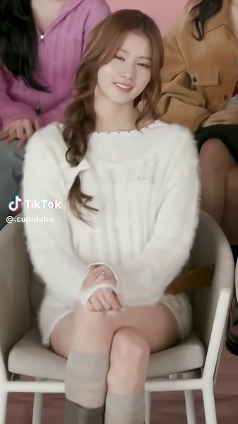 Sana Fancam: Captivating Moments from TWICE