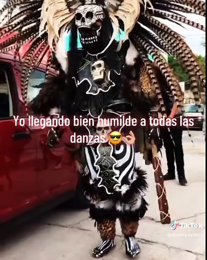 Danza Azteca: Tradición y Humildad en Movimiento