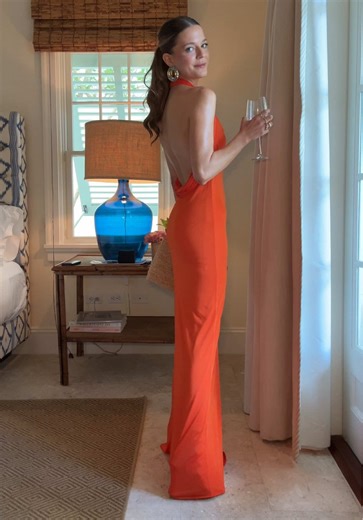 Stylish Wedding Guest Look for Beach Ceremonies