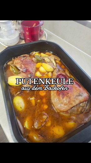Saftige Putenkeule aus dem Backofen zubereiten