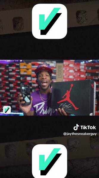 MAKE SURE YOUR SHOES CHECK OUT‼️‼️ Download CheckCheck App and use my influencer code “JAY” for your first legit check for free. @CheckCheckApp #jaymakingmovies #kicksoftheday #nicekicks #jordan #nike #kicksonfire #jordan4 #raptor #sneakerhead #mensfashion #jordanaddict #jordandepot #jordansdaily #sneakerholics #hibbett #citygear #citygearstyle #sneakerheads #complexkicks #sneakerfreaker #explorepage #sneakeraddicts #Snkrskickcheck #solecollector #sneakercon #instakicks #igsneakercommunity #kick