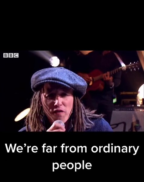 Bugsy Malone - Ordinary People Lyrics (Live)