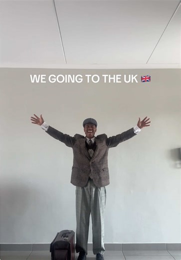 WE’RE GOING TO UK🇬🇧😭 TICKETS ARE NOW AVAILABLE (link in bio)📍 29 April - The Louisiana, Bristol - UK 30 April - The Sunflower Lounge, Birmingham - UK 01 May - Deaf Institute The Lodge, Manchester - UK 05 May - Whelan’s Upstairs, Dublin - UK 07 May - McChuills, Glasgow - UK 09 May - The Lower Third, London - UK Visit www.booshleg.com for more dates❤️ #tour #fyp #uk #singer #folk