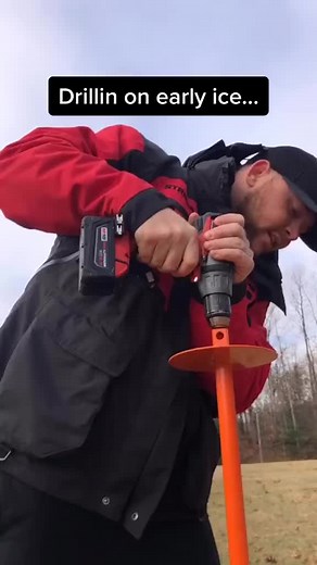 This would suck…..😂😂😂 #wisconsin #icefishing