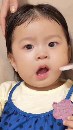 Baozhu (@nswdzbz) - Relaxing ASMR Spa Treatment with Pearl Stone | Skin Care ASMR