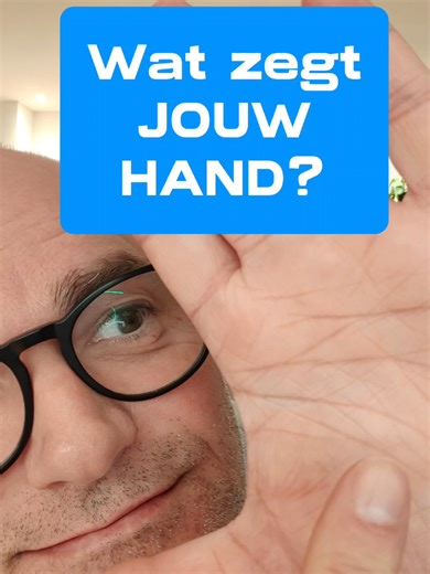 Handlezen door ChatGPT Wat zegt jouw hand over wie je bent? In deze video laat ik zien hoe je jouw hand laat lezen zoals een palmist dat doet. De prompt vind je in deleventv.nl/promptautomaat #handlezen #zelfinzicht #persoonlijkheid #psychologie