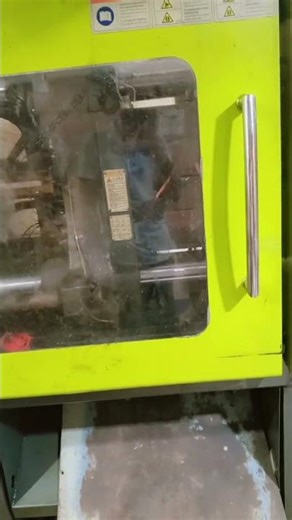 injection moulding machine