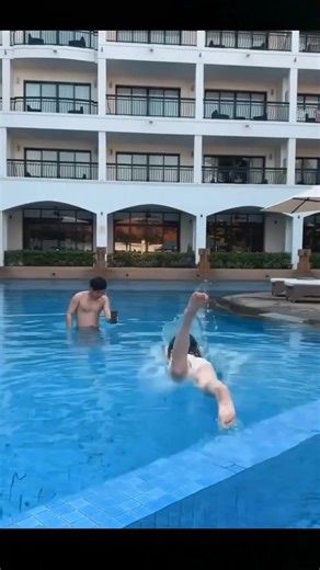 Hend in hend guid tu shootingh high end creative photos & video #shortvideo #bestphotography #viral