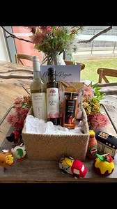 Celebrate the season with a Christmas hamper from Mudgee Region Tourism! 🎁✨ Pick out your favourite local products and create your own custom festive hamper! | Mudgee Region