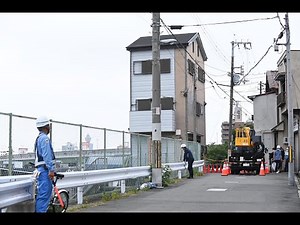西成の民家撤去始まる 倒壊恐れの１棟