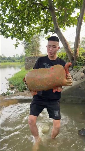 可愛いボールが泥だらけに！？😢 #survival #survivaltips#survival japan#survival tips