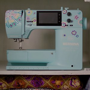 The B 475 QE Kaffe Edition is the perfect size for small spaces. The all-over color makes a bold statement, whether this machine is your everyday sewing partner or travel companion. With 40 quilting stitches, 29 utility stitches and 4 sewing alphabets loaded and ready to go, the B 475 QE Kaffe Edition is well equipped for all your creative needs. https://bit.ly/3yR7UTX Visit your local store to get all details about this new beauty including the amazing gift with purchase bundle! Available later