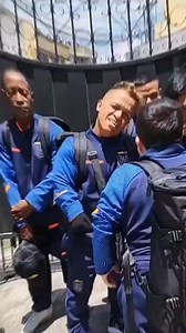 La mini tri partió rumbo a Argentina para el mundial 2023. Vicente Romero, ex actor y ahora presidente de la selección ecuatoriana de talla baja agradece a la fef por el apoyo. #JeanEmeleXista | C.S.EMELEC