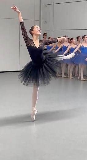 Audition Now – Full-Time Program 2026 The Tanya Pearson Academy offers elite professional dance education in a world-class facility with seven purpose-built studios, academic classrooms, Pilates and physiotherapy support. Our graduates gain places and scholarships at leading schools and companies worldwide. Students benefit from exclusive performance and audition opportunities, tailored career advice, and private auditions through our international network of directors. With a proud history of p