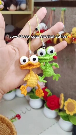 Cute Crochet Cuties: Charming Bag & Keychain Ideas