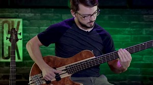 🤔 Should you get a multi-scale bass? 🔆 March Spotlight 🔆 Artisan A5 Beyond Vince Svoboda walks you through the multi-scale features of the Artisan A5 Beyond bass Check it out ▶️ bit.ly/A5Beyond | Cort Guitars and Basses