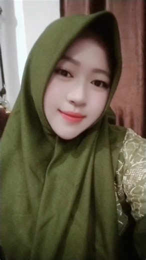 aslamiaelsa (@aslamiaelsa96)’s videos with Pudar (New Version) - Rossa