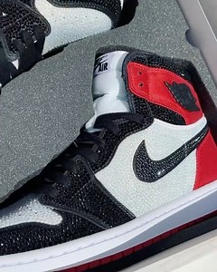 “Satin Black Toe” Air Jordan 1s with a little extra shine courtesy of Dan Life 👀 🎥: https://instagram.com/thedanlife | Complex Sneakers