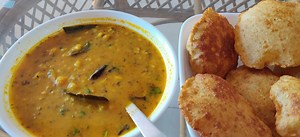 3.9M views · 7.6K reactions | UP ki famous Aloo ki Sabzi jo Bedami poori ke saath banti hai - Video Recipe By Sudha Choudhary ( A mom from Lucknow ) Bedami Poori Video link : https://www.facebook.com/Zaykakatadka/videos/337786340221311/ Text Recipe Link: https://www.zaykakatadka.com/recipe/aloo-ki-sabzi-up-famous-sabzi/ | Zayka Ka Tadka | Facebook