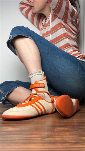 B O O T A L I C I O U S on Instagram: "Adidas Mary Jane Hi (2004) I’ve shown you the classic Adidas Mary Jane already but here we have the high top “boot” version with it’s unique ankle strap detail. Giving boxing boot / ballet flat hybrid. I am convinced I have some of the worlds most skinny ankles so I sadly won’t be keeping these, but really would have loved to as they’re in true Bootalicious colours. For a pair of shoes that are over 20 years old they are holding up extremely well and have p