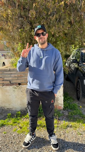 Auron on Instagram: "honvres... 🤢🤮"