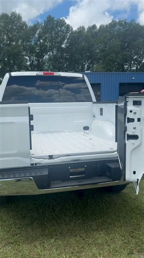 The New F150 Pro Access Tailgate #ford #f150 #fordtech #24f150 #fordf150 #flyingwrenches #mechanic | Flying Wrenches Automotive