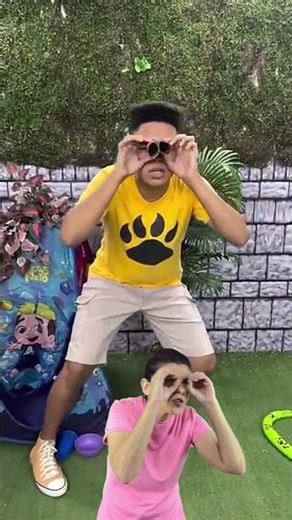 👋🏻LIBRAS👋🏾 PEDRO HAS FUN PLAYING CAMPING!