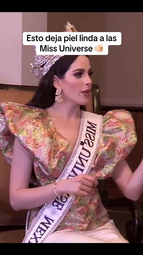 🍑 Peach Mami Body Cream — smooth curves, tight glow, and a scent that makes you feel irresistible. This rich, hydrating cream melts into your skin with Caffeine, Hyaluronic Acid, and Murumuru Butter for that peach-perfect firmness and all-day radiance ✨🌸 🍑 Juicy Peach • 🥥 Creamy Coconut • 🌰 Sweet Almond • 🌸 Soft Jasmine • 🌴 Warm Sandalwood A creamy-sweet tropical vibe that stays delicious from morning to night 💕 | Warmthermal